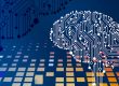 Pantalla con código y datos representando la inteligencia artificial y el Reglamento de IA